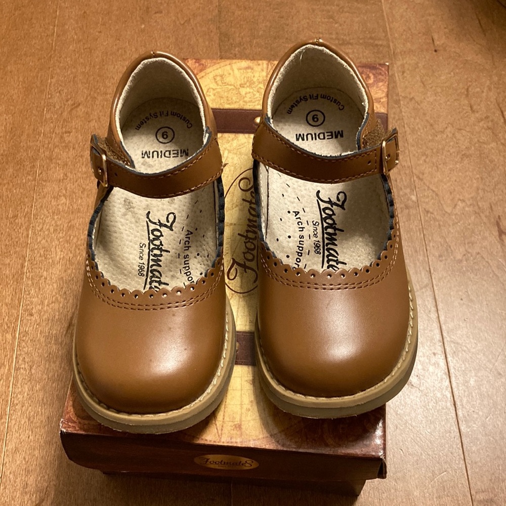 Footmates Brown Allie Mary Jane Shoes size 9 Toddler